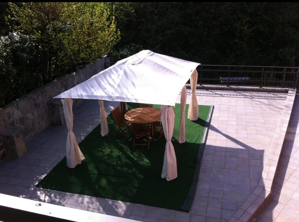 Appartamento In Villa Sulle Colline Di Torino Luaran gambar