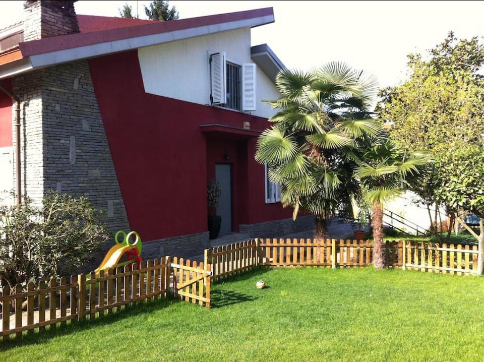Appartamento In Villa Sulle Colline Di Torino Luaran gambar