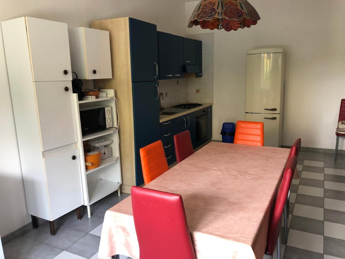 Appartamento In Villa Sulle Colline Di Torino Luaran gambar